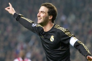 abg欧博官网-Scout巅峰对决，塔图姆与40激战利物浦分钟，绝杀胜负难料！