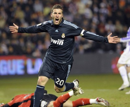 欧博官网平台-中国男篮打韩国易建联怒吼